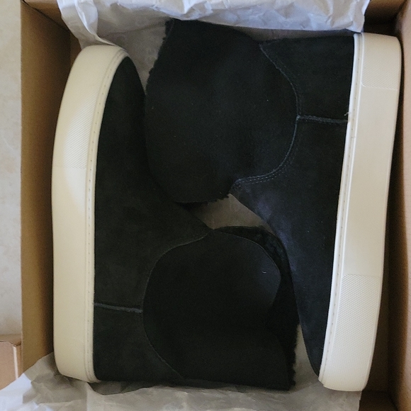 Ugg sneaker boots - Picture 4 of 5